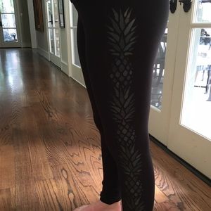 wunder under lulu 🍍 leggings